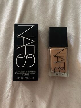 NARS Foundation - Lanai Medium 2.25